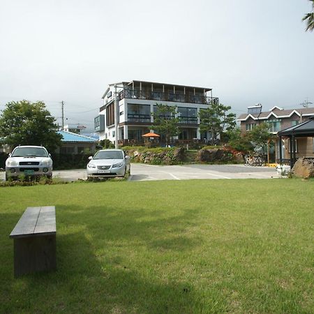 Galeum Guesthouse Seogwipo-stad Buitenkant foto